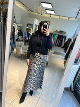 İthal Payetli Leopar Balık Etek