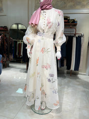 İthal Çiçek Desenli Etekli Takım Beyaz