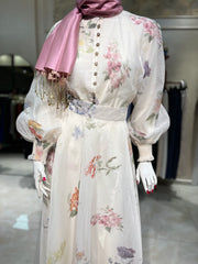 İthal Çiçek Desenli Etekli Takım Beyaz