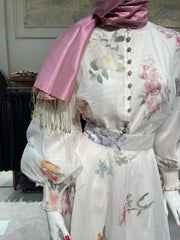 İthal Çiçek Desenli Etekli Takım Beyaz