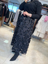 İthal Tasarım Güllü Siyah Etek