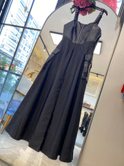 Rugan Askılı Tasarım Paraşüt Elbise