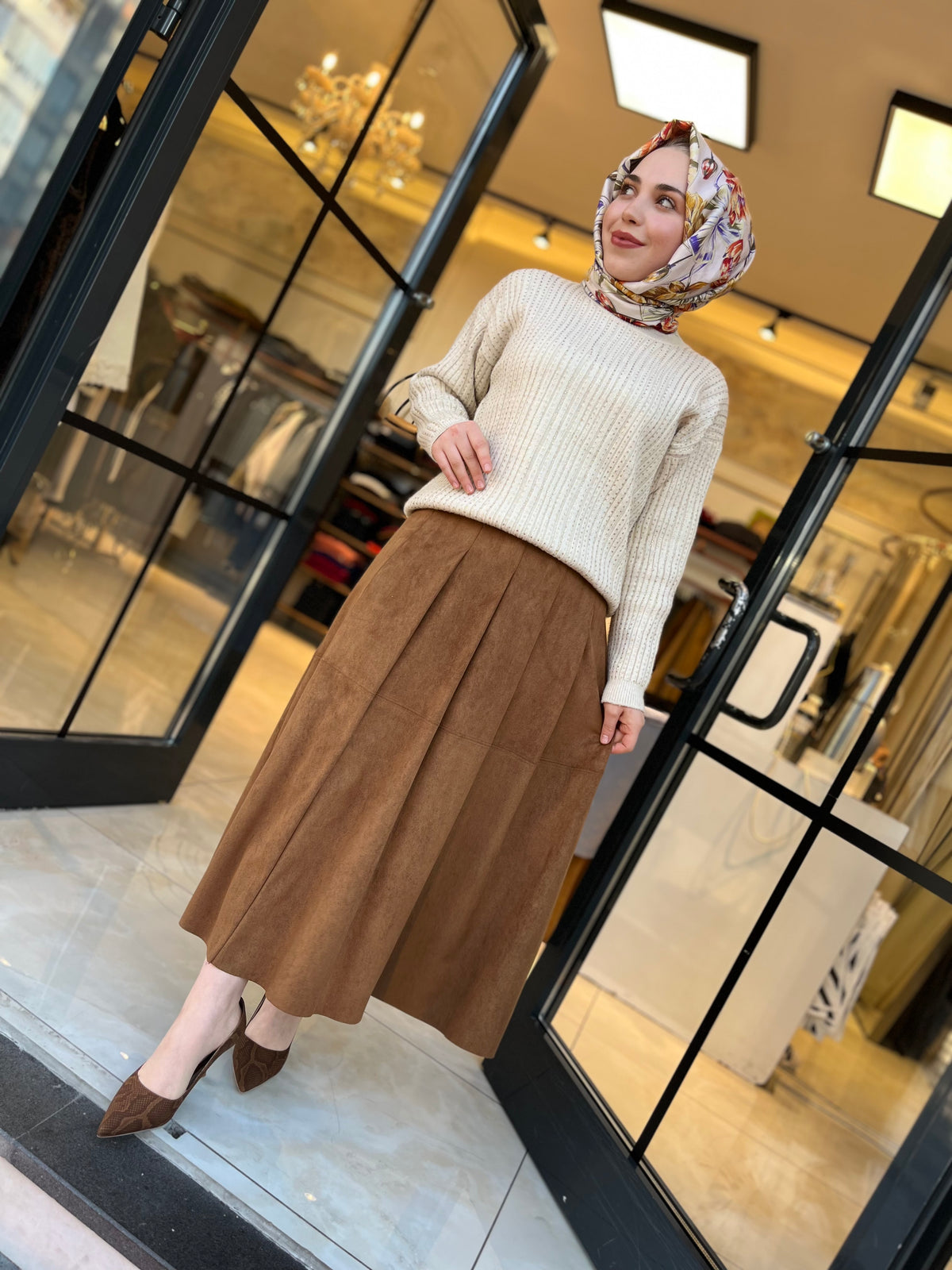 Yusuf Özdemir Pileli Süet Etek