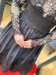 İthal Dantel Tasarım Elbise