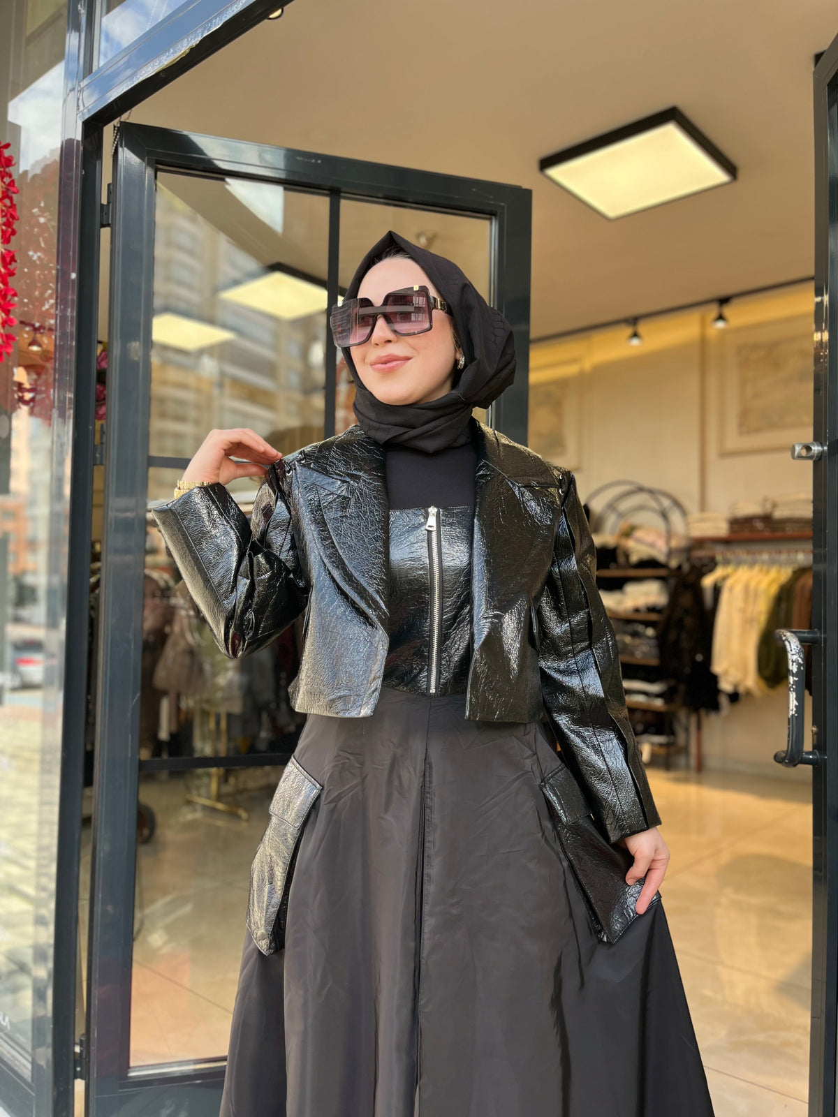 Rugan Askılı Tasarım Paraşüt Elbise