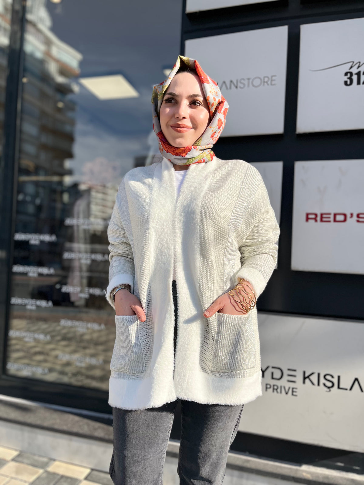 Tığ Triko Gümüş Simli Hırka