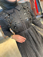 İthal Pileli Tasarım Elbise