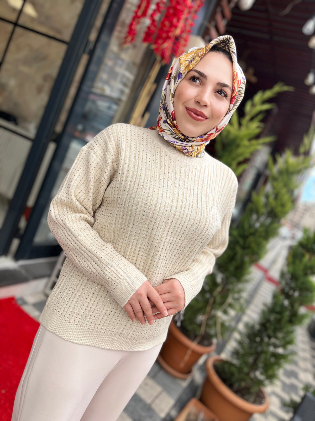 Tığ Triko Taşlı Kazak