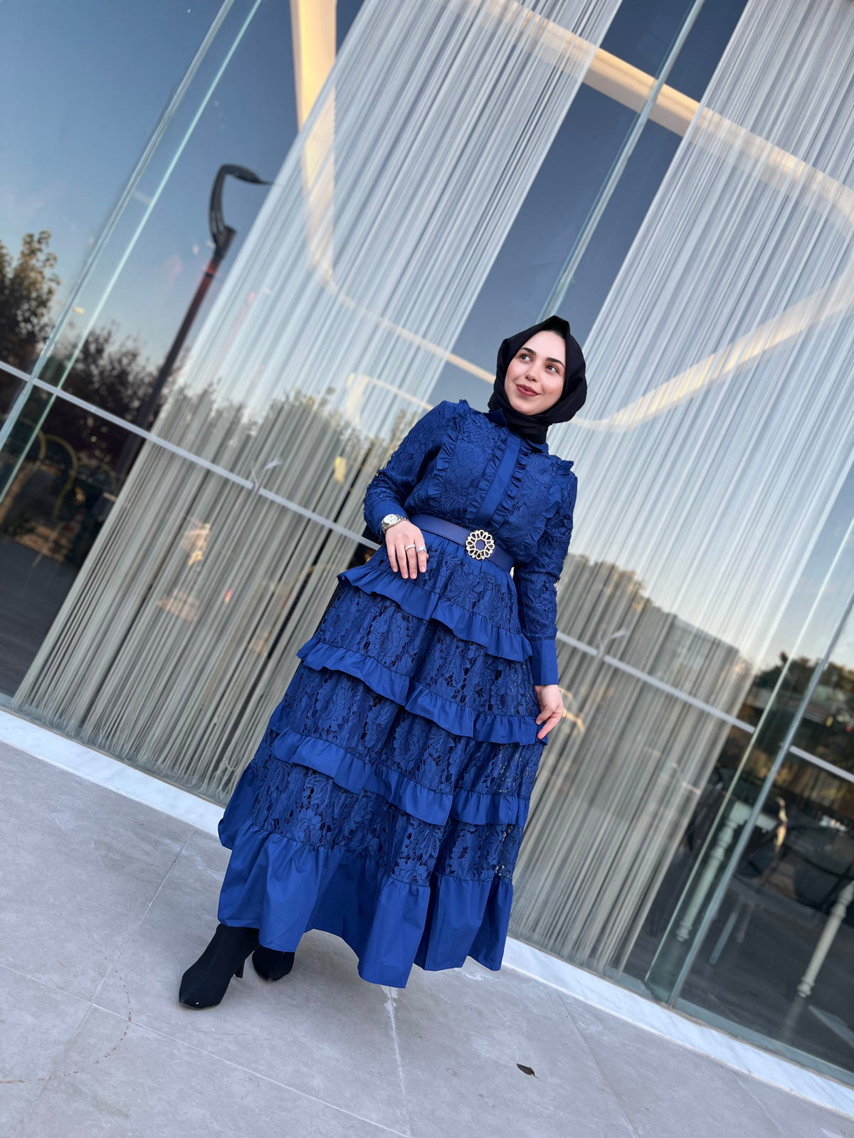 İthal Dantelli Fırfırlı Elbise